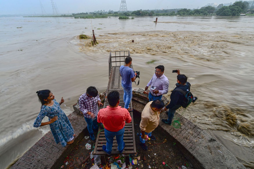 Yamuna Water Level Decreasing, but Delhi Minister Gopal Rai Assures Public There’s Nothing to Worry About